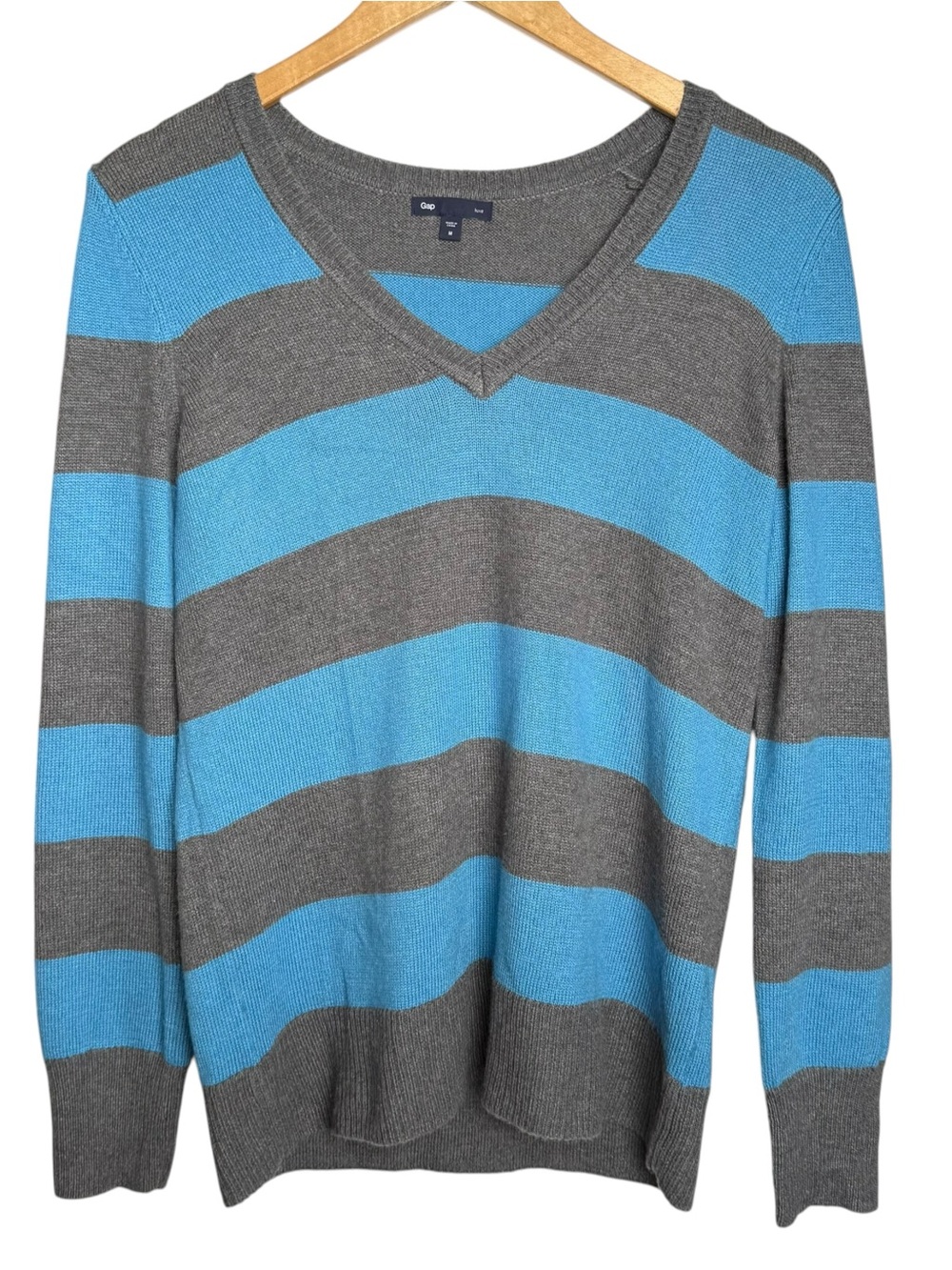 GAP Luxe Gray Blue Striped V-Neck Knit Sweater Size Medium Angora